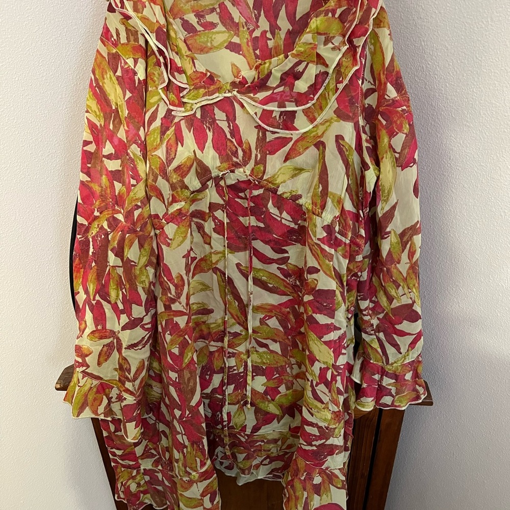 Click size medium light weight top